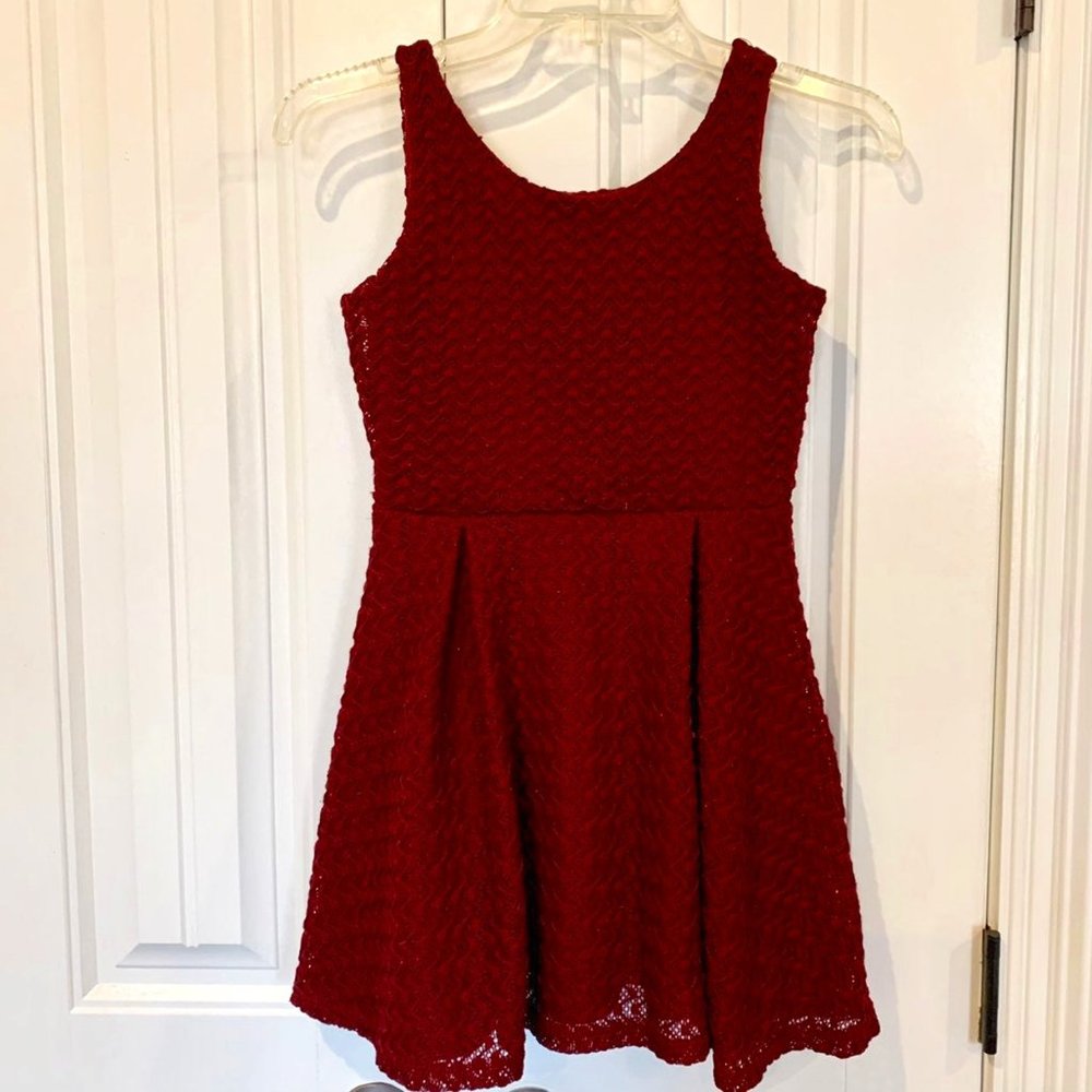 Lily Bleu Girls Dress Size 10. Maroon. Knee length